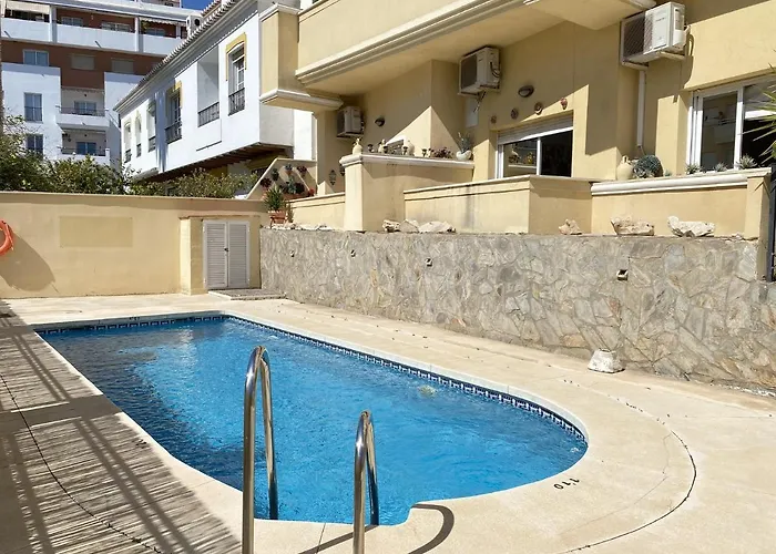 아파트 Triton Casasol 네르하